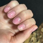 Девушка пожаловалась на маникюр