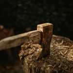 Топор. Фото unsplash.com