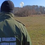 Сигареты в Польшу отправляют контрабандой на воздушных шарах