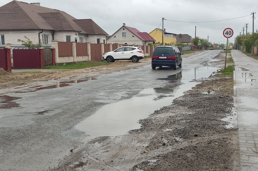 В Ивацевичах сделали ливнёвку, а лужи остались