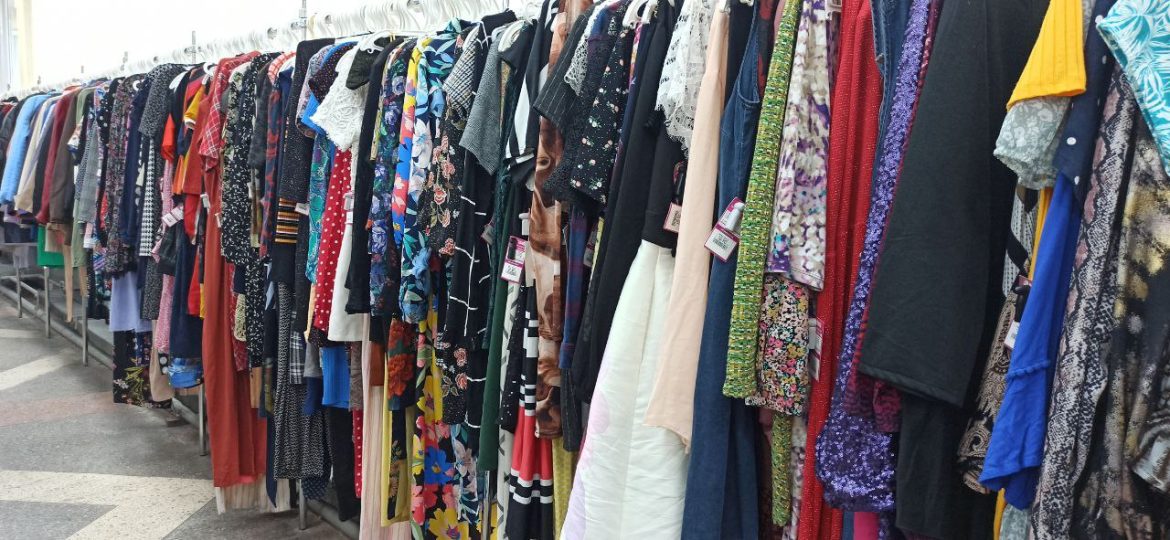 Реально ли купить брендовую вещь до 5 рублей? Одежда секонд-хенд