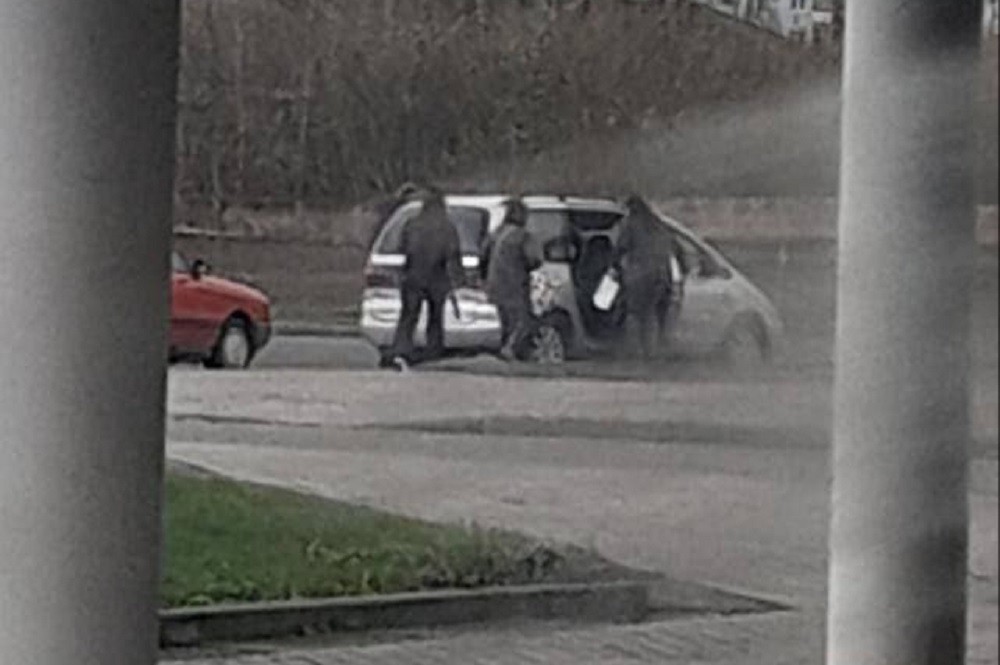 Маршрутчики жалуются, что уводят пассажиров