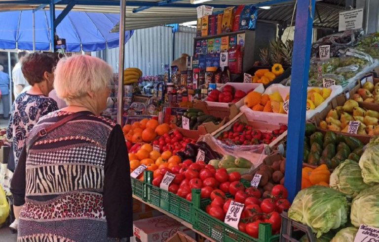 Есть молодой картофель, но заграничный: что почём на рынках в Брестской области Рынок "Юбилейный" в Бресте цены