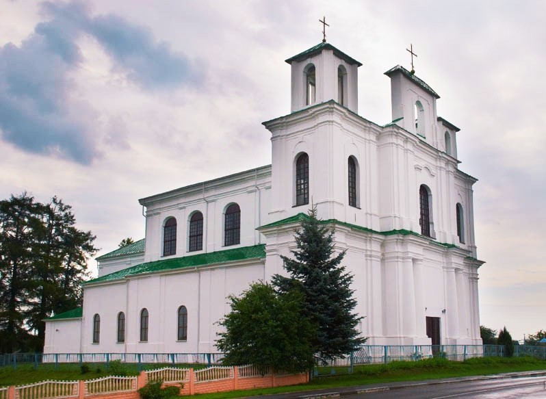 Храм в Столовичах в наши дни 