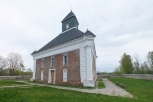 Свято-Троицкая церковь в деревне Большая Своротва в Барановичском районе