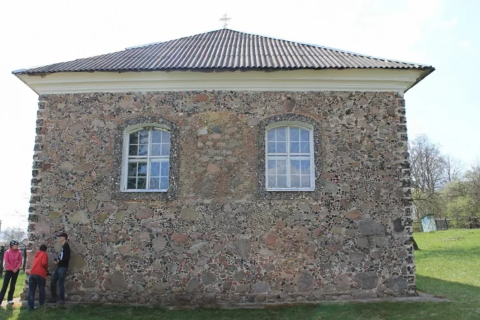 Задний фасад храма