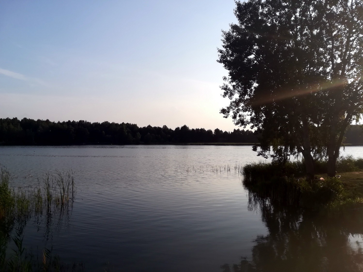 Выходной день у воды: одного человека спасли, другой утонул