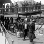 Эмигранты прибывают в США, начало 20 века