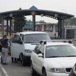 машины стоят на границе Беларуси