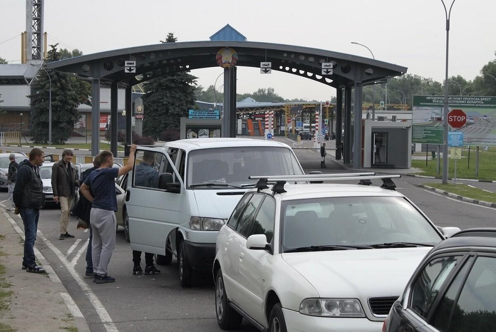 В Брестской области временно не нужно будет платить сбор за пересечение границы