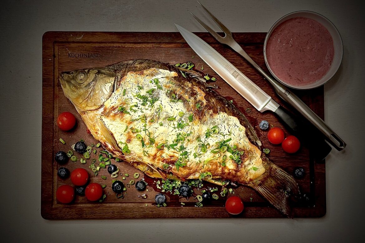 польские грибы в карпе с соусом из черники и чёрной смородины рецепт