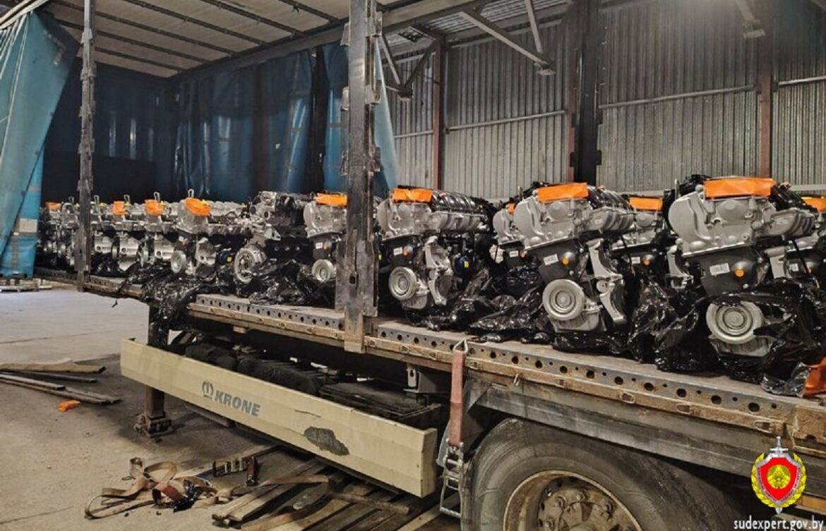 Старые моторы оказались на границе новыми Моторы попались на границе