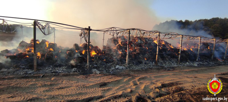 В Ивацевичском районе сгорело 150 тонн соломы: причину нашли по камере видеонаблюдения