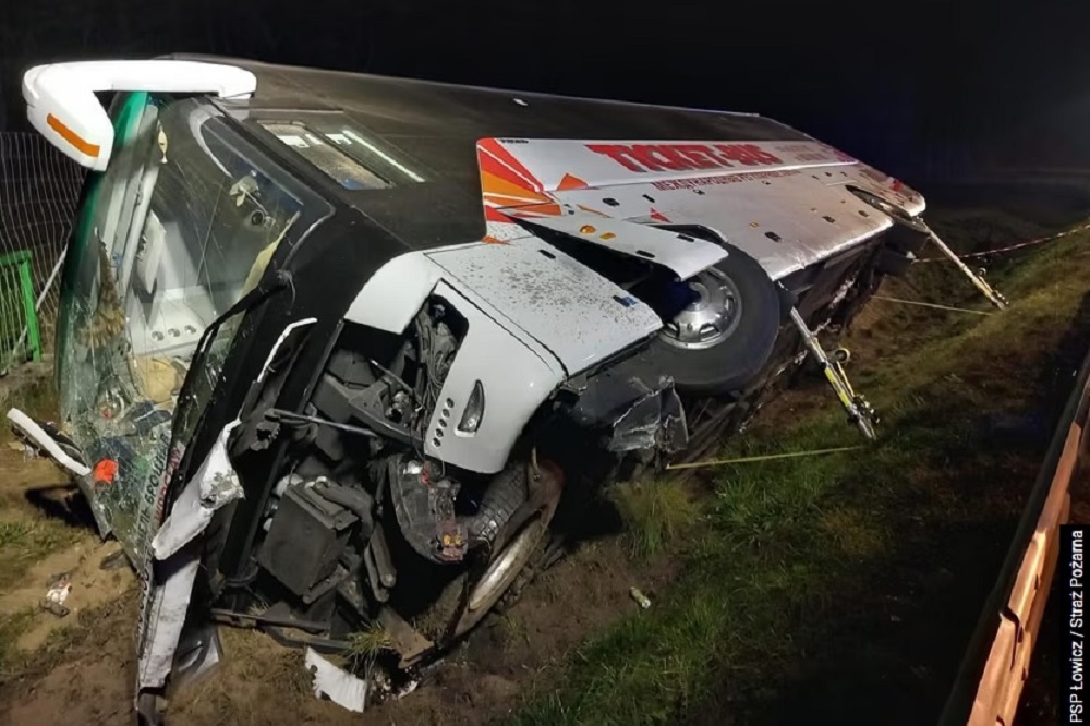 Пассажиры автобуса из Беларуси попали в больницу в Польше ДТП с автобусом в Польше 14 ноября 2024