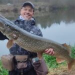 Дмитрий Ропейко поймал рекордную щуку на реке Нёман