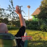 Сносят гнёзда аистов