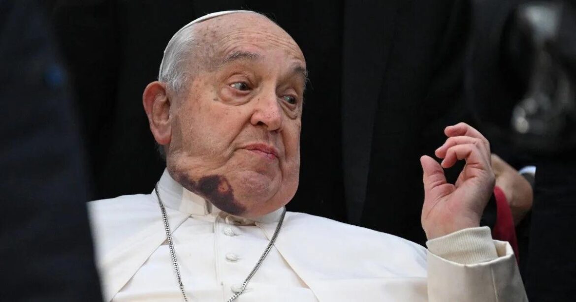 Умер папа Франциск