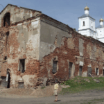 монастырь выставленный на аукцион