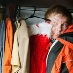 должник в шкафу