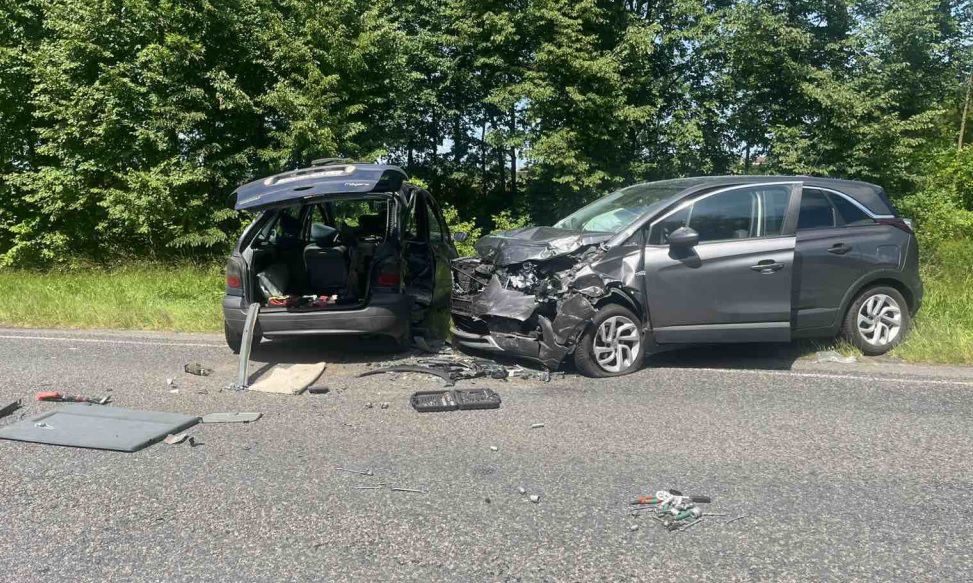 В Берёзовском районе столкнулись дрогичинцы, а в Ивацевичском – открылся капот ДТП в Берёзовском районе