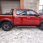 Китайский внедорожник врезался в машину ГАИ