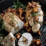 Рецепт: куриные рулетики с лисичками