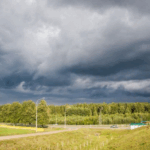 Грозовые облака над белорусской трассой
