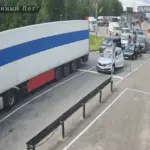 граница очередь из машин и фур