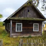 заброшенный дом в деревне