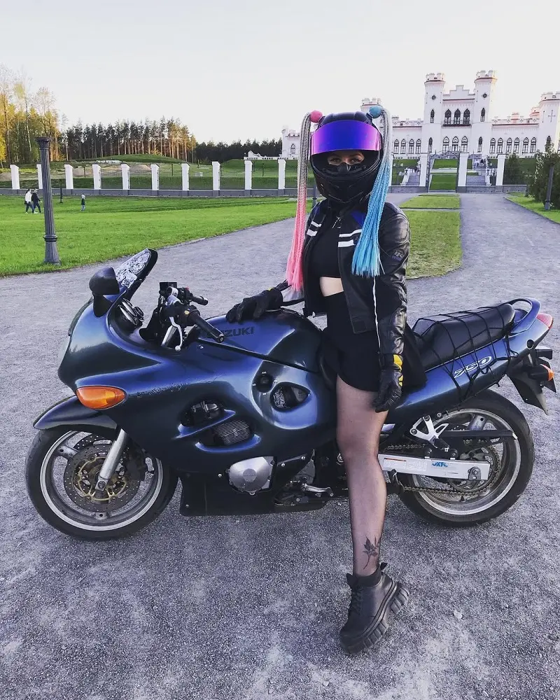 Наталья любит мотоциклы