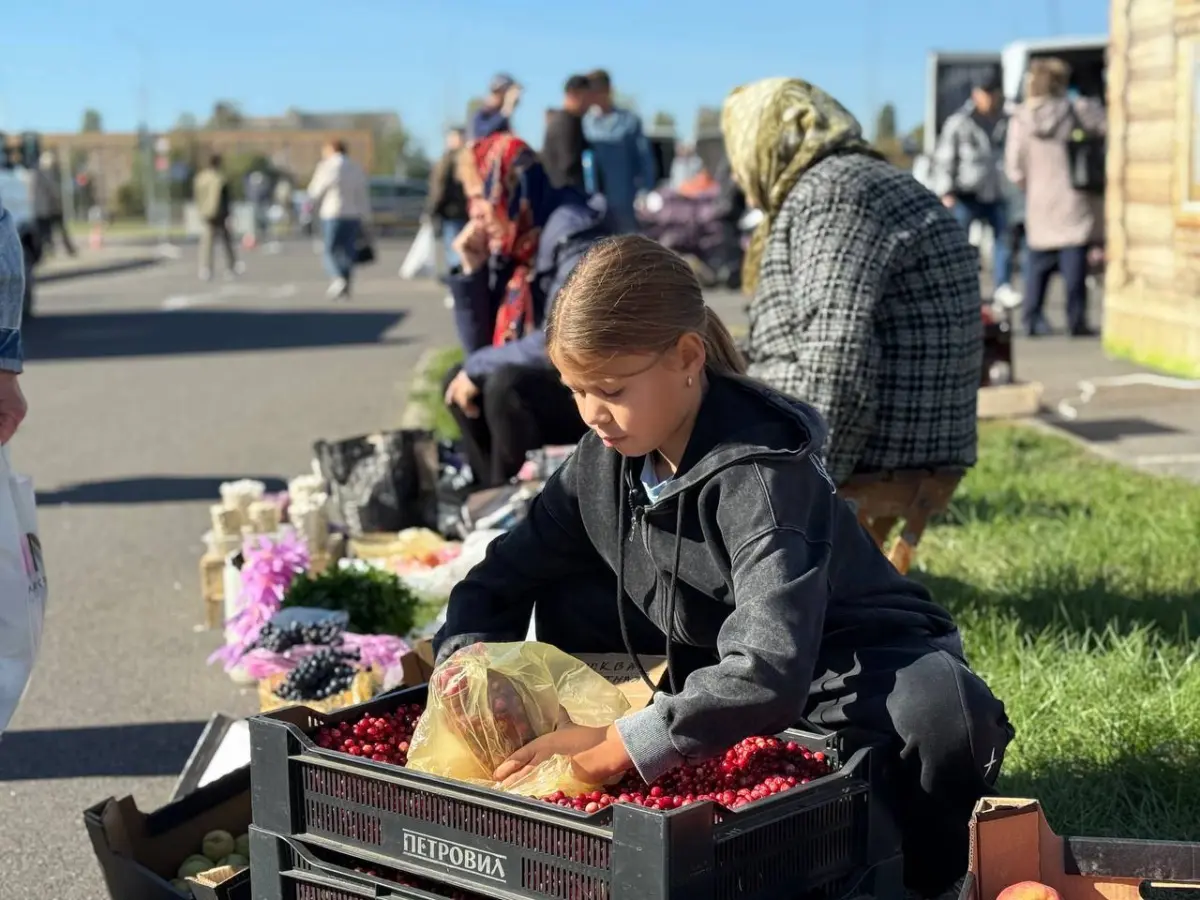 самый молодой продавец ярмарки