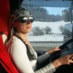 дальнобойщица за рулем