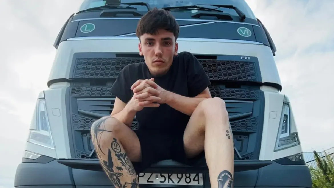 Марк на фуре: история парня, который пришёл в дальнобой без опыта Дальнобойщик Марк