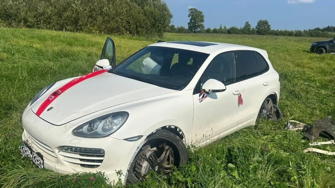 Гонялись за свадьбой