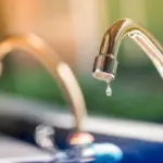 вода.кран