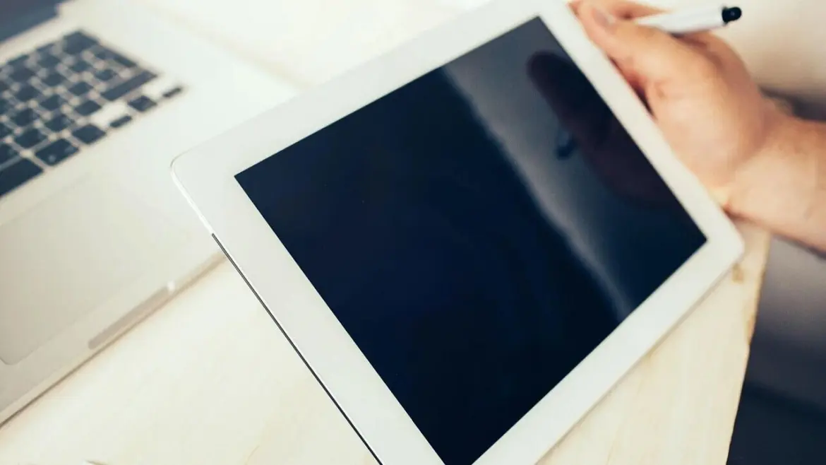 Горизонт готовит подарок под ёлку отечественный планшет планшет