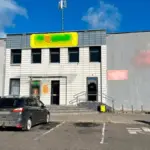 фасад коммерческого здания в Пружанах, где, по данным следствия, предпринимательница сдавала помещения в аренду