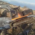 Горел экскаватор