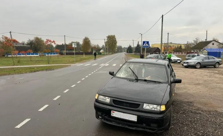 Автомобиль Seat на месте аварии в Телеханах