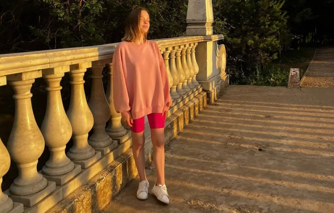 Ищут свитшот