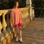 Ищут свитшот