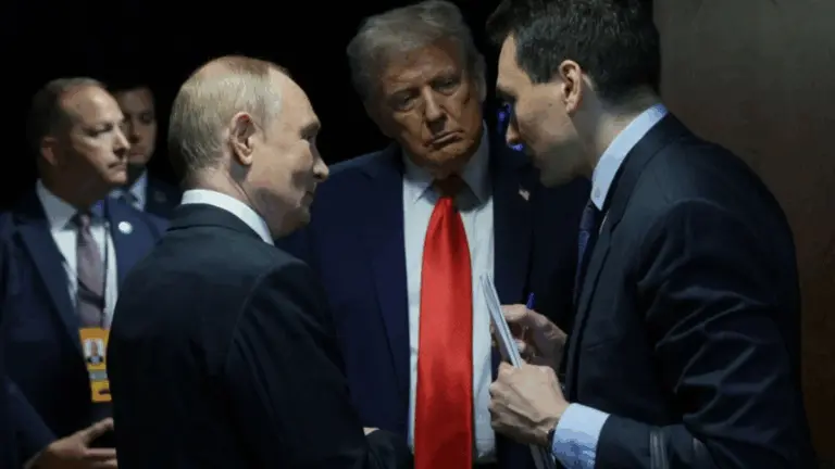 Трамп и Путин разговаривают