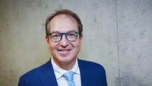 Министр внутренних дел Александр Добриндт