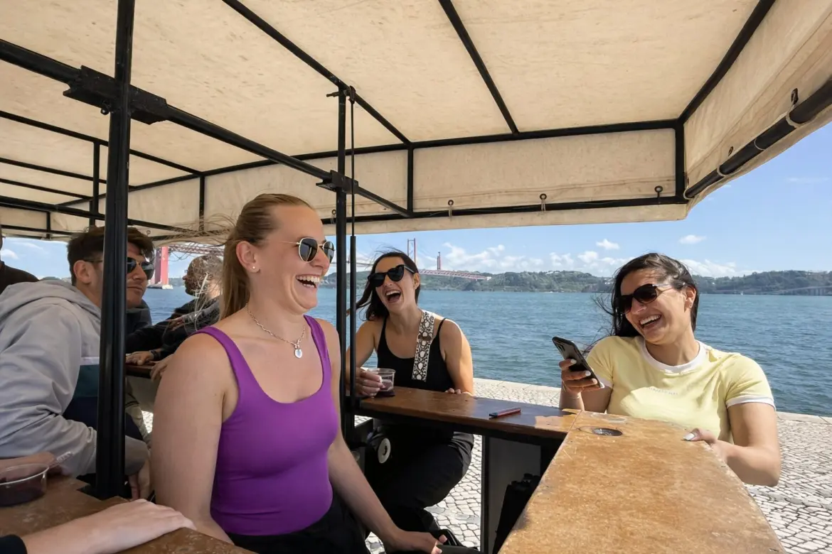 Пивной велотур в Лиссабоне: поездка, которая быстро превращается в вечеринку пивной велотур