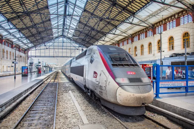 Поезд компании SNCF, Франция