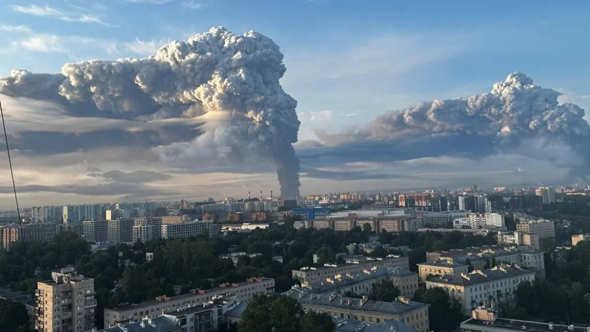 Горят склады ВБ под Петербургом загл