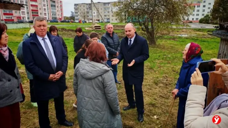 Червенские жители добиваются замены сарайчиков