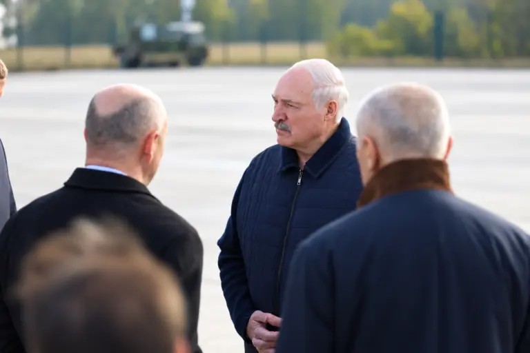Лукашенко