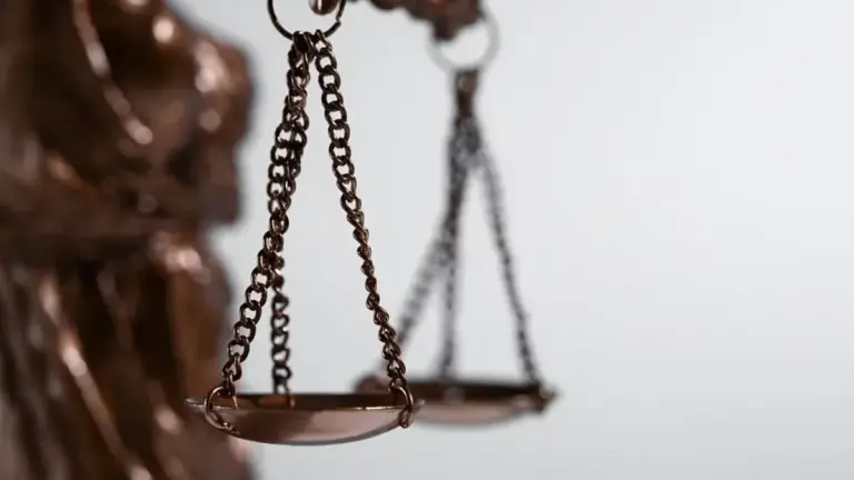 Суд Лидского района признал дарение недействительным Суд Лидского района признал дарение недействительным